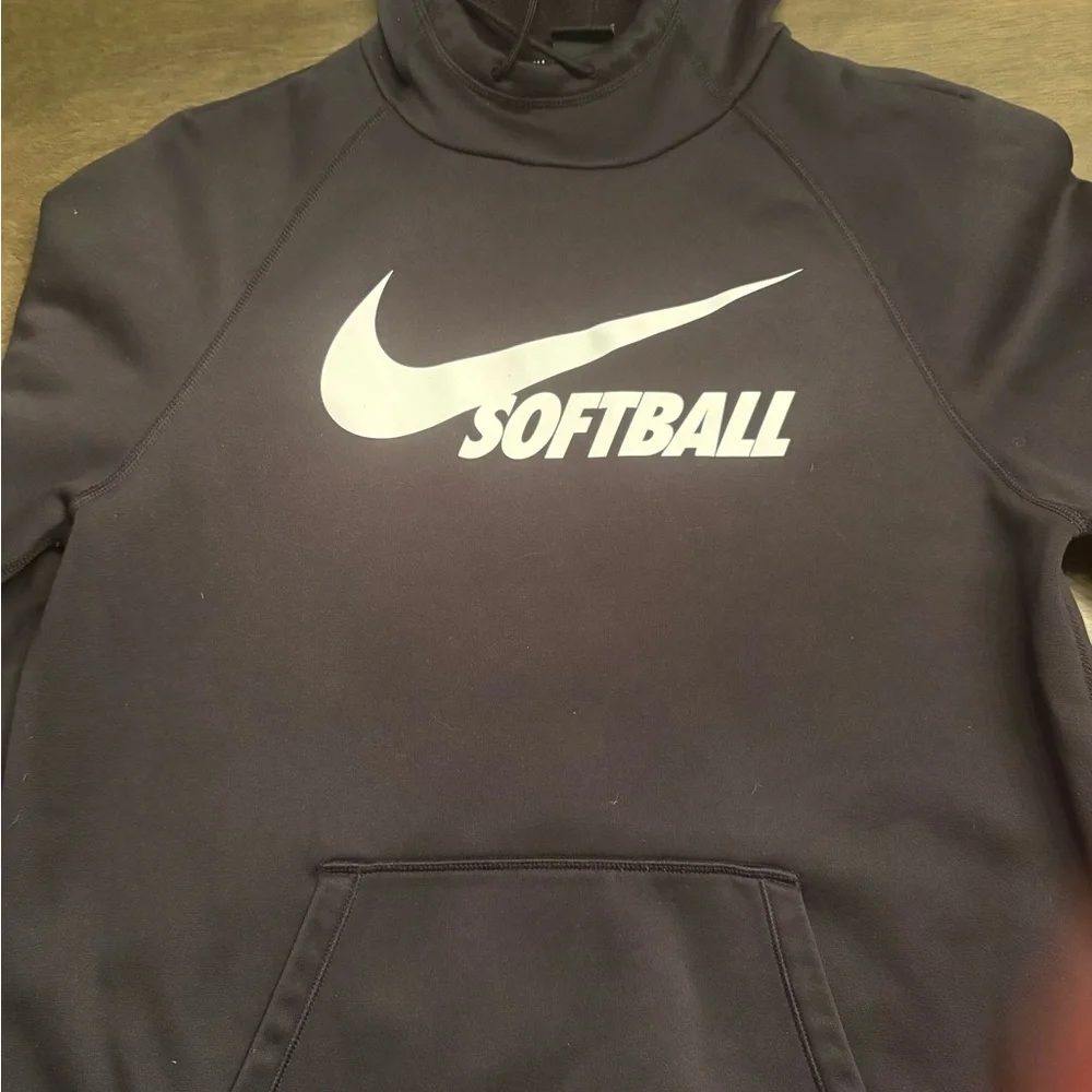 Women’s Nike Black Softball Hoodie Pullover size Medium softball 🥎 - Picture 7 of 11